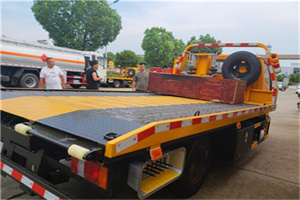 安图附近拖车电话号码服务